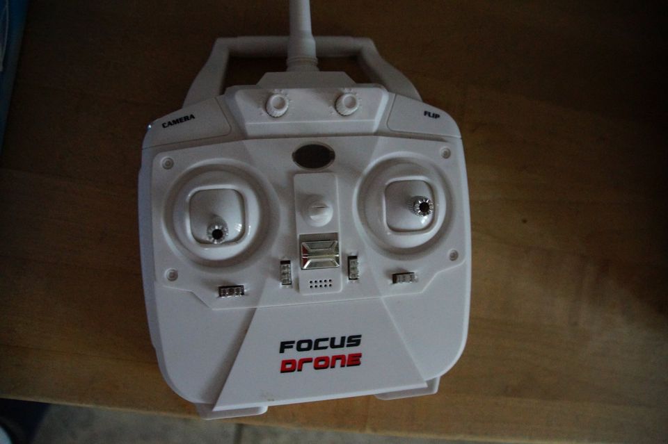 Drohne Focus drone Set 2,4GHZ gear 2 play mit kamera in Solingen