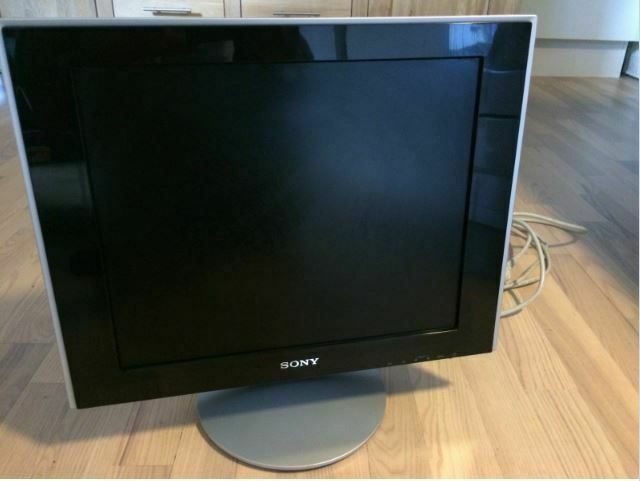 17" SONY SDM73 TFT LCD Display in Berlin