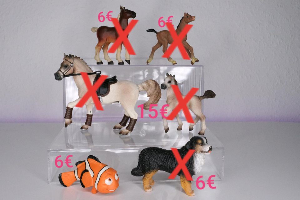 Schleich Figuren Pferde Pferd Tiere alt Bayala Modellpferd Hund in Leverkusen