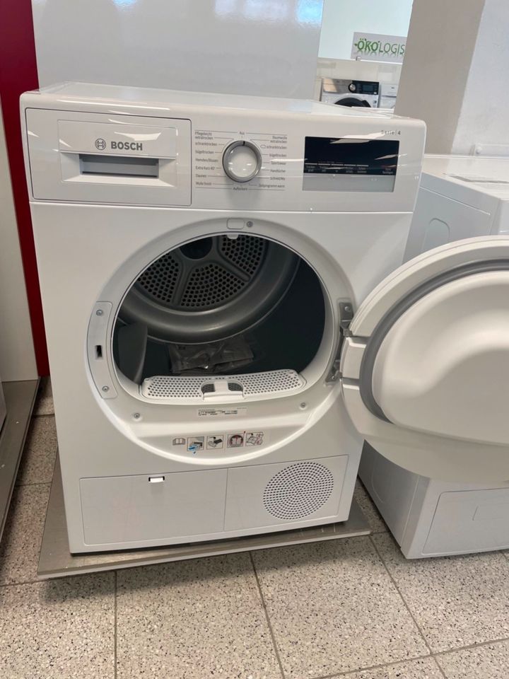 Bosch Serie 4 WärmepumpenTrockner 24 Monate Garantie NEU in Niedersachsen Garbsen