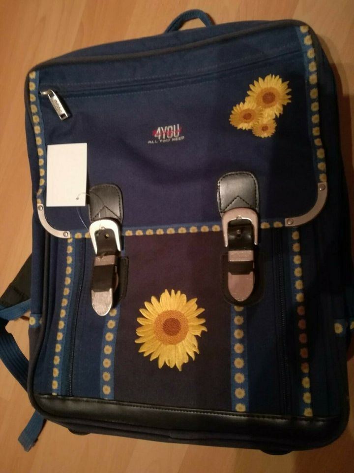 4You Schultasche, blau mit Blumen, NEUWERTIG in Rohrbach