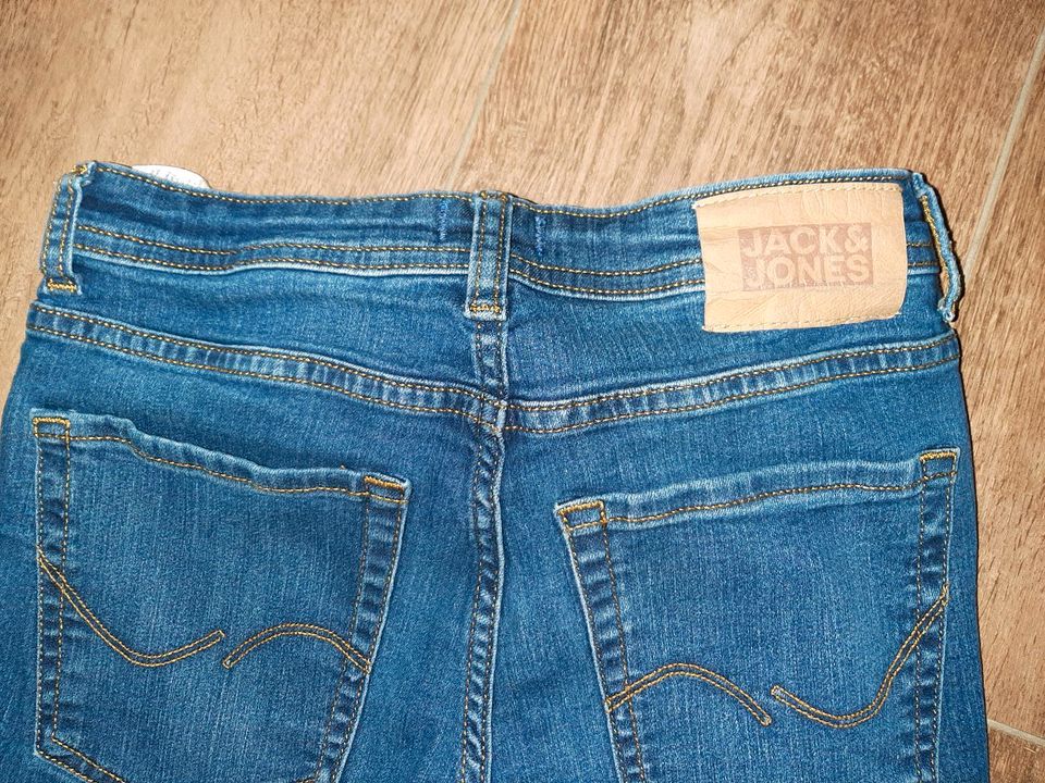 Jungen Jeans Jack&Jones 170 super skinny DAN H&M schwarz 29/32fit in Bestwig