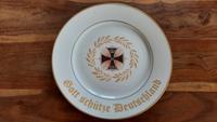TELLER PORZELLAN EHRENTELLER GOTT SCHÜTZE DEUTSCHLAND VEB DDR Sachsen - Erlau Vorschau