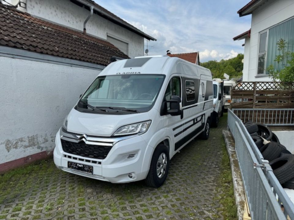 Camper, Wohnmobil kaufen Kastenwagen Adria Twin Plus 600 SPB in Karlsruhe