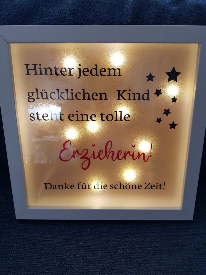 beleuchteter Bilderrahmen mit Spruch Erzieherin Kita Kindergarte in  Nordrhein-Westfalen - Sprockhövel | Basteln, Handarbeiten und Kunsthandwerk  | eBay Kleinanzeigen ist jetzt Kleinanzeigen