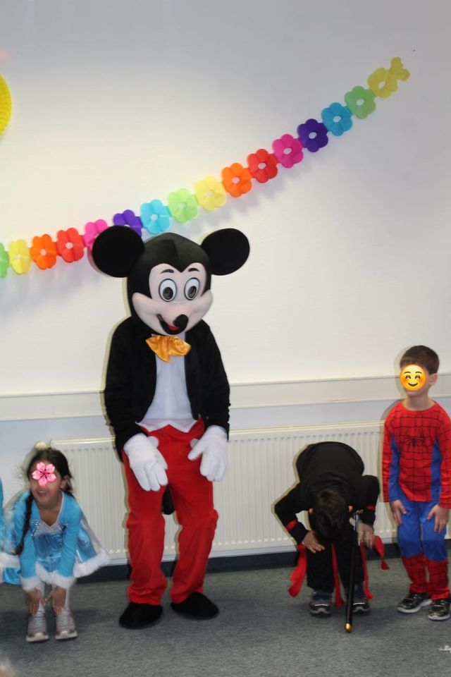 Kinderschminke,Kinderparty,Kindergeburtstag,Zauberin,Elsa,Clown in Bielefeld