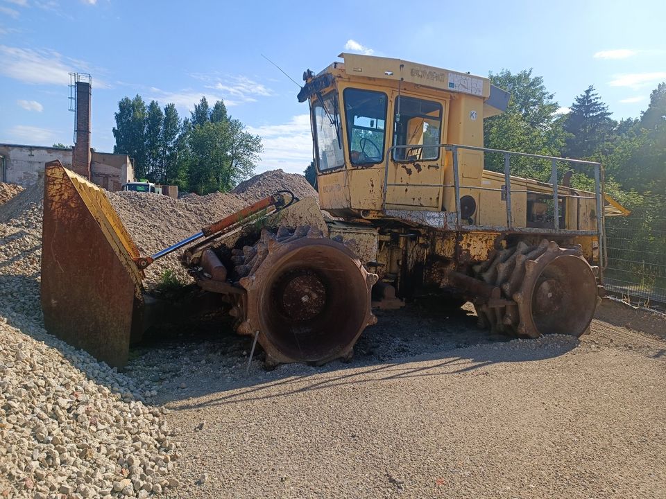 Bomag BC601 Müllkompaktor Raupe Bundeswehr Müllverdichter Walze in Pulsnitz