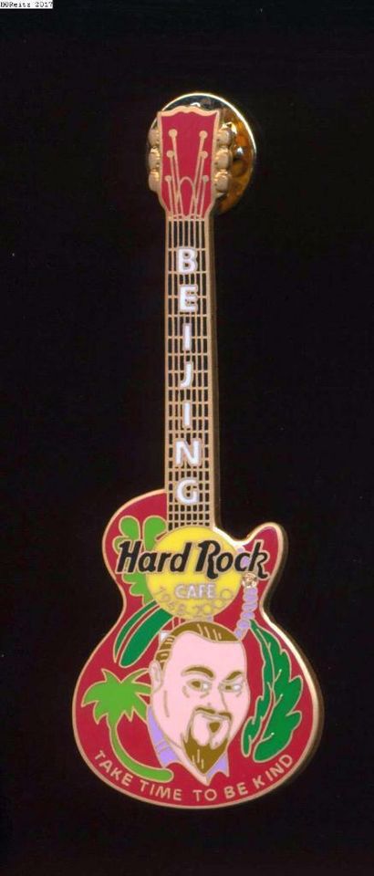 HRC _ Guitar Pin Hard Rock Cafe 3 PINS Peking, China in Griesheim