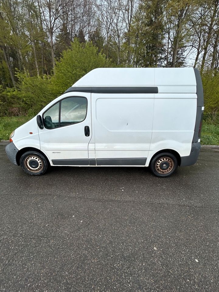 Renault Trafic 1.9 Hochdach Diesel in Aulendorf