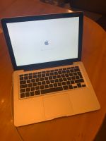MacBook Pro 13,3 Zoll mit Netzteil und Booktasche Berlin - Neukölln Vorschau