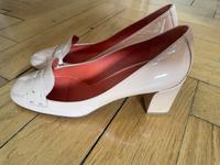 Santoni Pumps Nude Rosé Lackleder 37 Frankfurt am Main - Nordend Vorschau