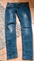 2 Jeans entsprechen 36/38 und 2 Pullover Kleiderpaket Sachsen - Zwickau Vorschau