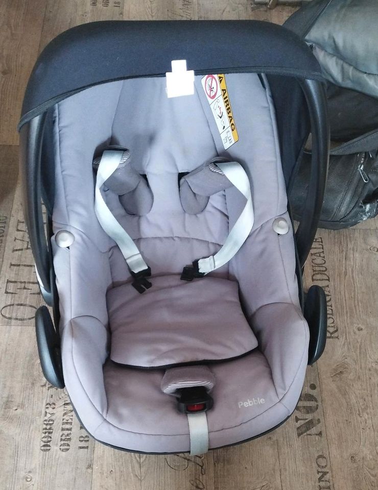 Maxi Cosi Pebble in Düsseldorf