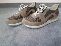 SNEAKER WALDLÄUFER  GR. 39,5 *** PREIS INKL.VERSAND *** Brandenburg - Ruhland Vorschau