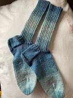 Kuschelig weiche Socken Gr 39/40 in Blautönen - neu -"Handarbeit" Hessen - Florstadt Vorschau
