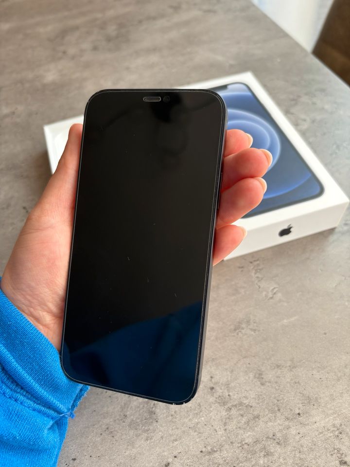 Apple iPhone 12 schwarz 128 GB in Straelen