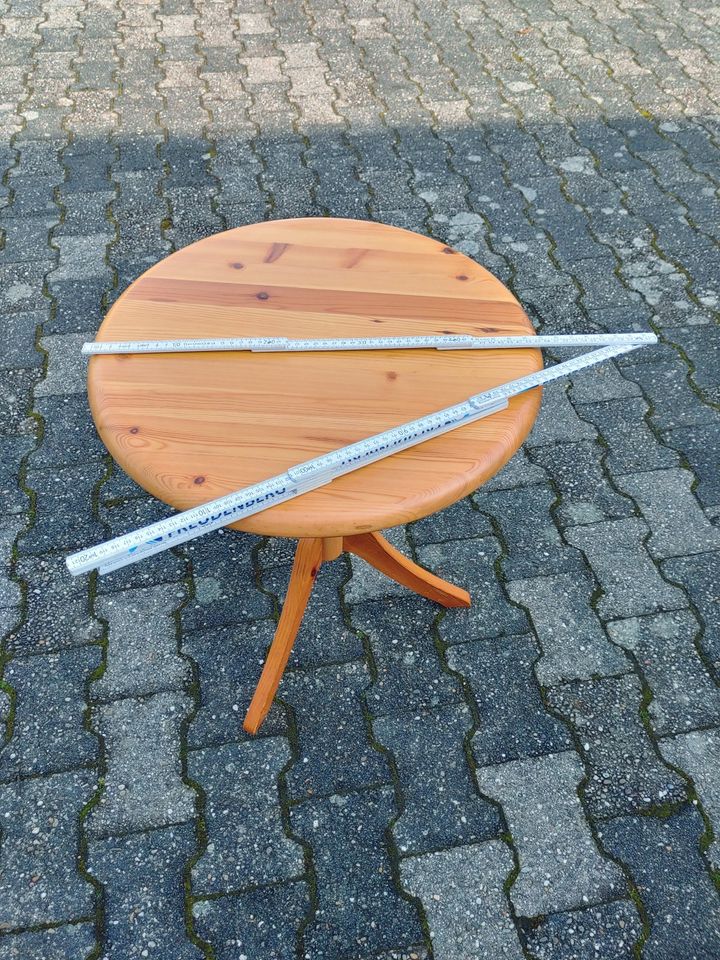 Runder Holztisch (massiv) - Durchmesser 49cm Höhe 60cm in Mainz