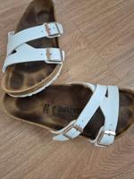 Birkenstock Yao Größe 37 "normale Breite" in schwarz gesucht Frankfurt am Main - Nieder-Eschbach Vorschau