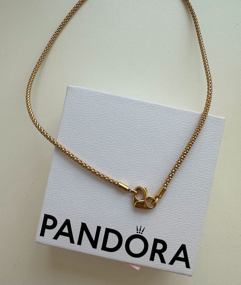 Pandora Moments Studded Chain Halskette in Wilhelmshaven