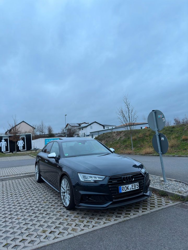 Audi A4 B9 in Eisenberg 