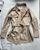 Neu Zara Jacke/Mantel/Kleid Lederoptik Gr. M (passt auch S) Hessen - Langen (Hessen) Vorschau