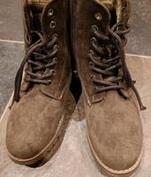 Tom Tailor Glitzer Schuhe/Boots gefüttert, Gr. 39, neuwertig Rheinland-Pfalz - Waldmohr Vorschau