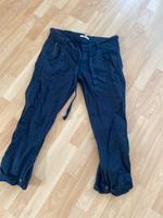 Marinefarbende 3/4 Hose von Esprit, Größe 40 Nordrhein-Westfalen - Herford Vorschau