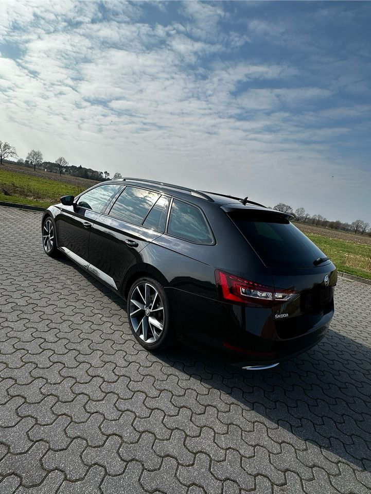 Skoda Superb 4x4 Sportline DSG (TÜV NEU) in Gifhorn