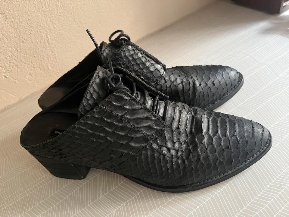 Selten! Leder Premium H&M Mules Pantoletten schwarz Gr. 41 in Berlin