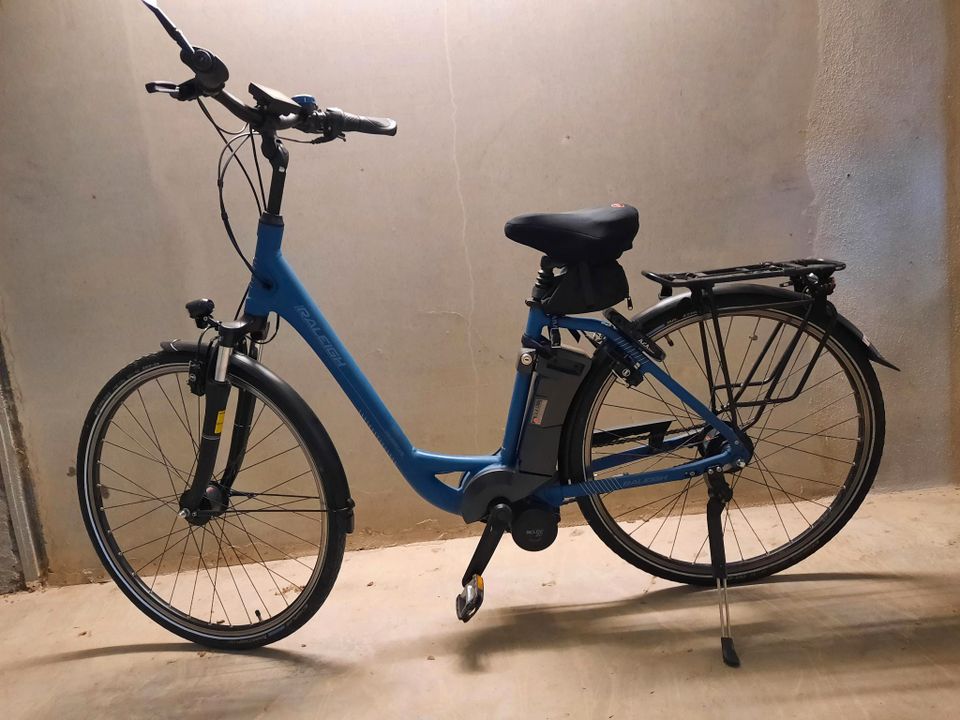 Raleigh E-Bike Wave Dover Imp. 8R HS 8GG 28/46S in Koblenz