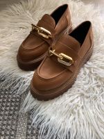 Halbschuhe Loafer Gino Rossi Gr. 39 NEU Bremen-Mitte - Bremen Altstadt Vorschau