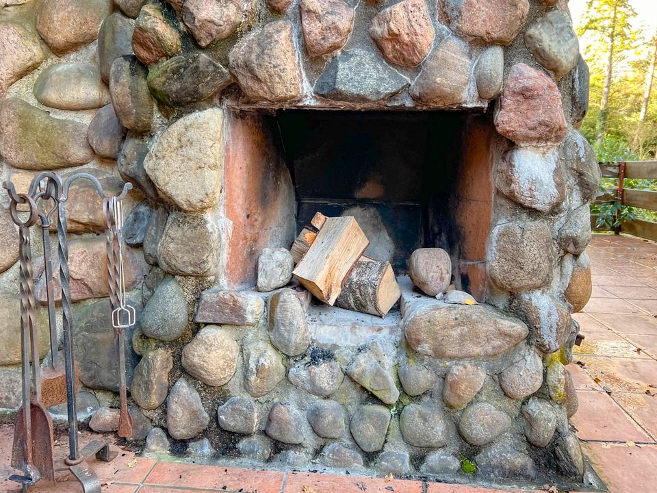 Bezauberndes Holzhaus am Brahmsee mit einmaligem Ausbaupotential in Neumünster