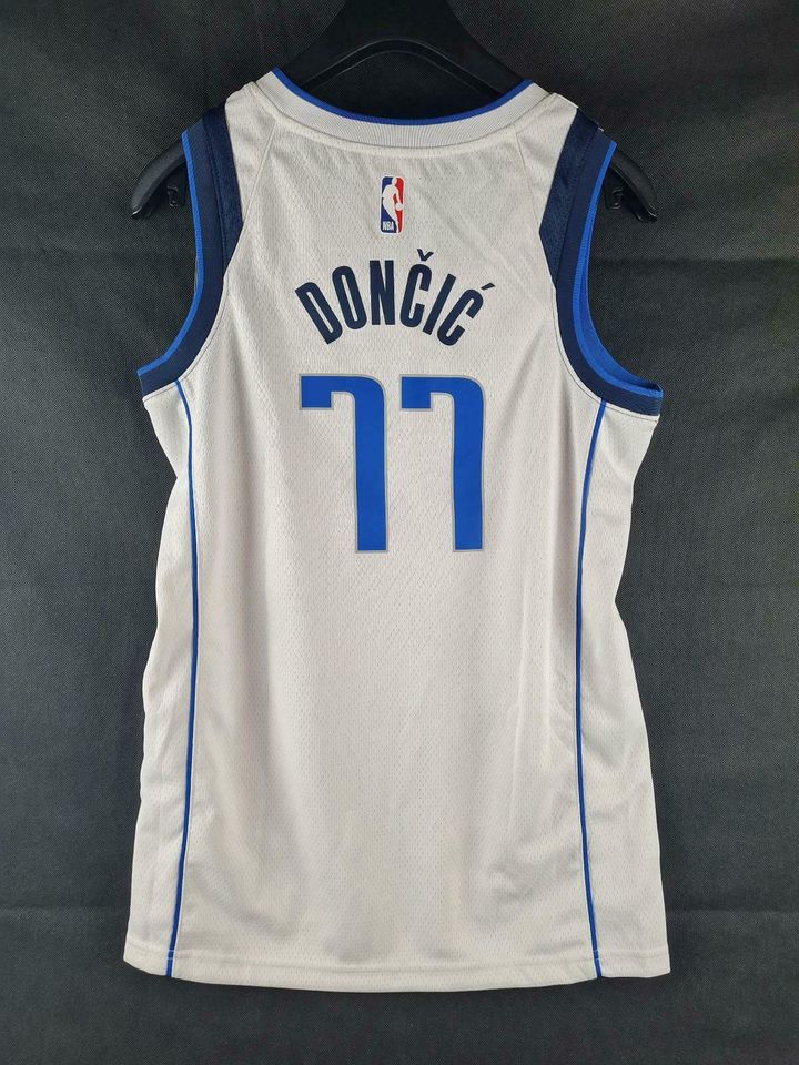 **NEU** | Nike Basketball NBA Trikot Swingman Dallas Dončic |Gr.S in Frechen