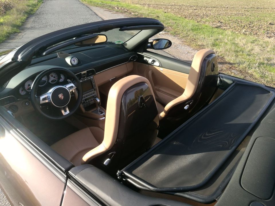 Porsche 997 Turbo Cabrio: PCCB, Sport Chrono Paket, Navi,... in Würzburg