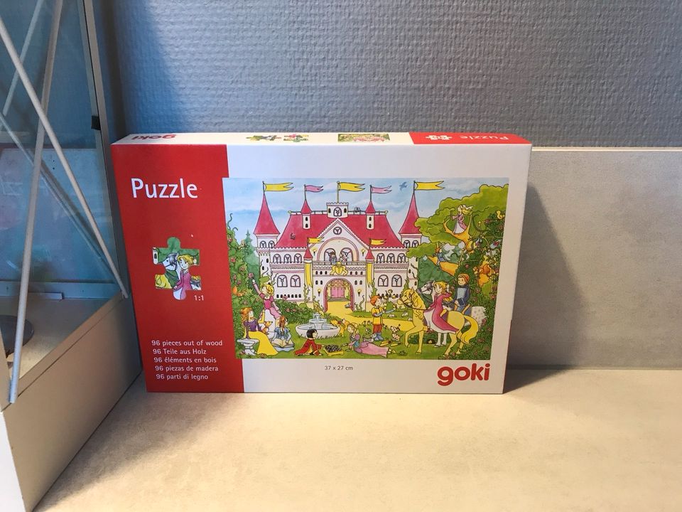 Goki Puzzle, Holzpuzzle 96 teilig Schloss in Böklund