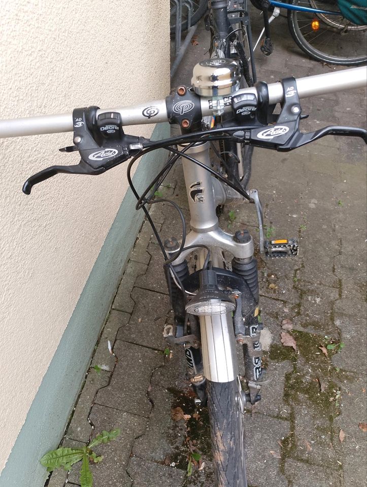 Gebrauchte Fahrrad in Küssaberg