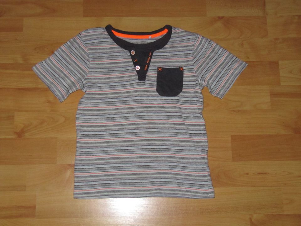 Topolino T-Shirt Größe 110 in Bergneustadt