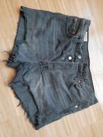 Shorts Levi's 501 in 28, grau, top erhalten Niedersachsen - Schüttorf Vorschau