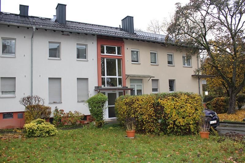 Ruhige 3-Zimmer Wohnung mit Balkon im Top-Zustand in Wiesbaden-Sonnenberg in Wiesbaden