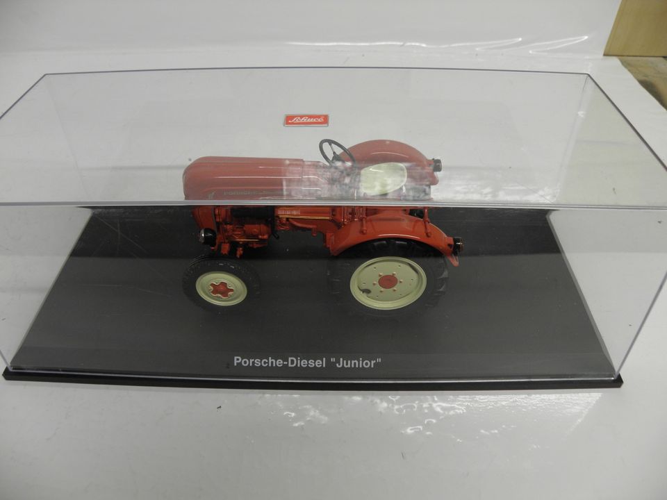 Schuco 1:18 Schlepper, PORSCHE in Hamminkeln