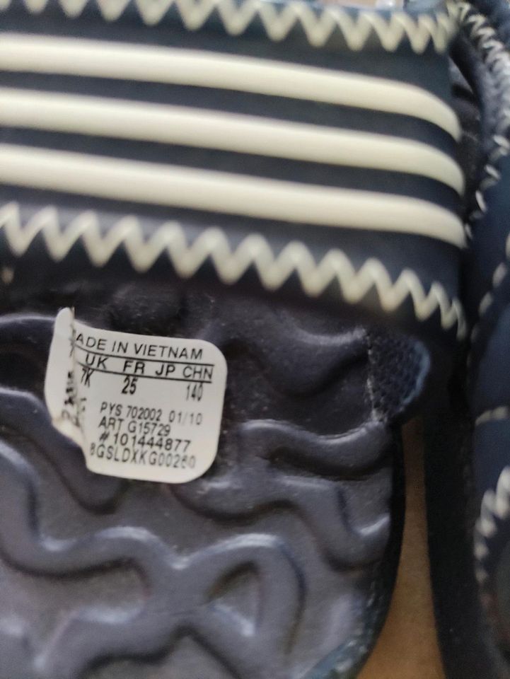 Sandalen/Badesandalen Adidas Größe 25 in Jüchen