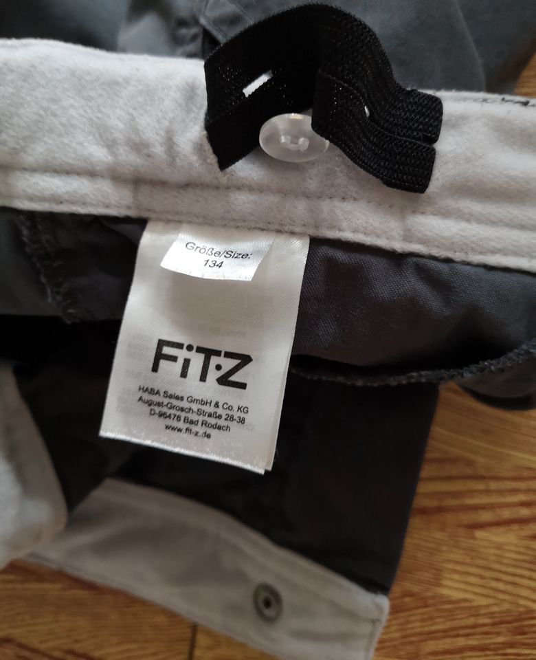 Jako-o Fritz Outdoorhose dunkelgrau Größe 134 in Leipzig