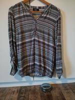 Lockere Bluse mit Pailletten Niedersachsen - Bassum Vorschau