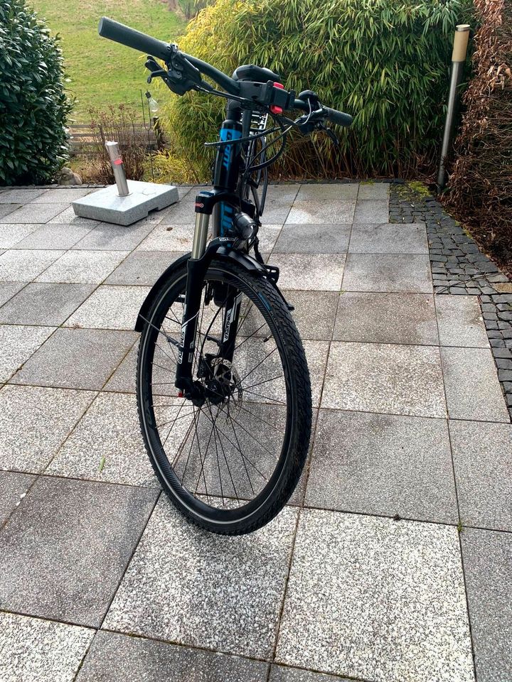 GIANT EXPLORE E+ 1 GTS E-Bike Trekking 2019, Black-BlueGrey, Gr.M in Solms