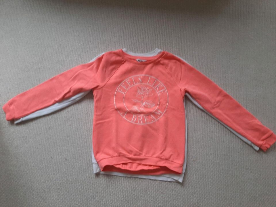 2× Mädchen Sweatshirt, Gr.152, H&M in Frankfurt am Main