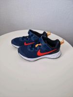 Nike Sneaker, Sportschuhe, Hallenschuhe Niedersachsen - Osnabrück Vorschau