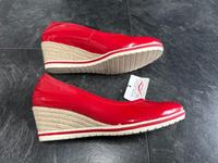 Tamaris Absatz Schuhe, Sommer Schuh, rot, Lack, Größe 37,neu Bayern - Gersthofen Vorschau