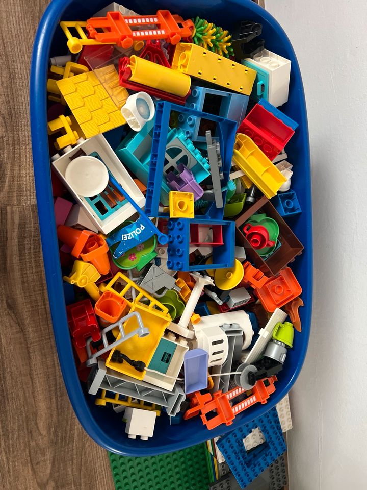 Lego Duplo Teile inkl Box in Karlsdorf-Neuthard