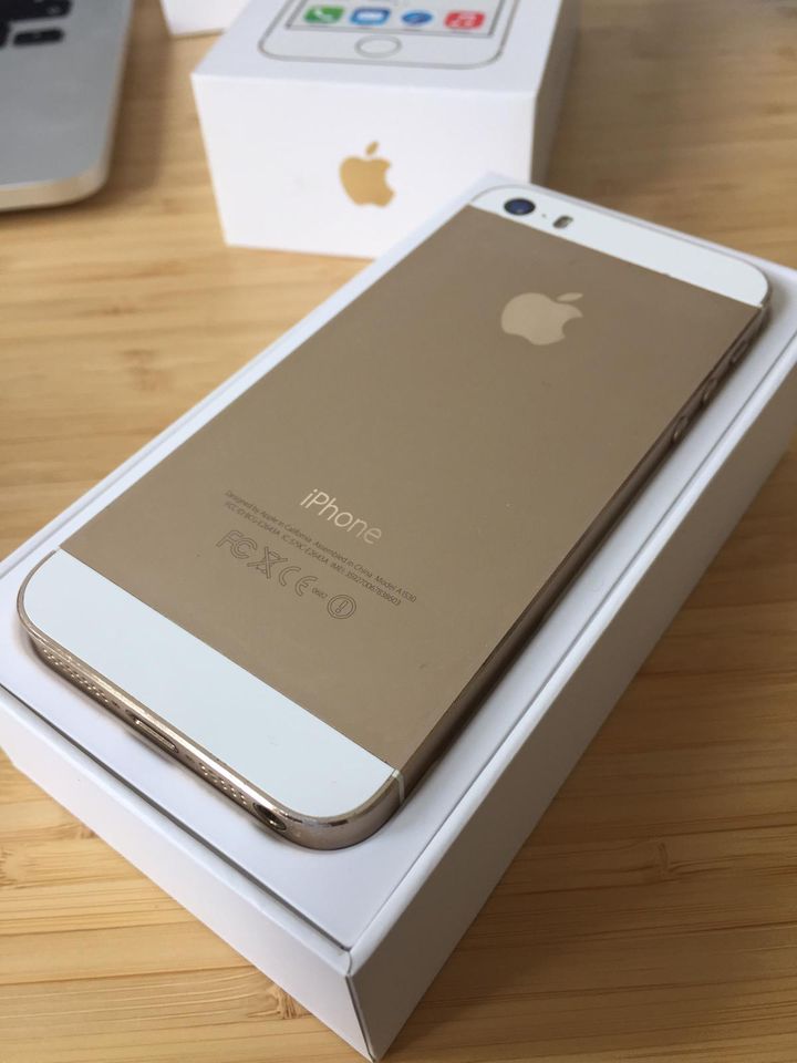 Iphone 5s Gold in Hamburg