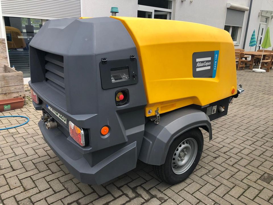 Atlas Copco Xats 138 Baukompressoren - mobiler Baustellenkompress in Hanhofen